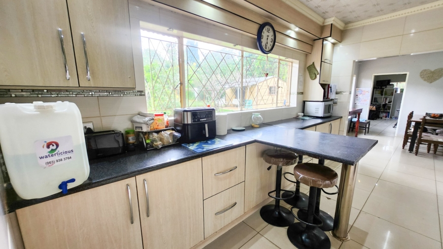 4 Bedroom Property for Sale in Flamwood North West